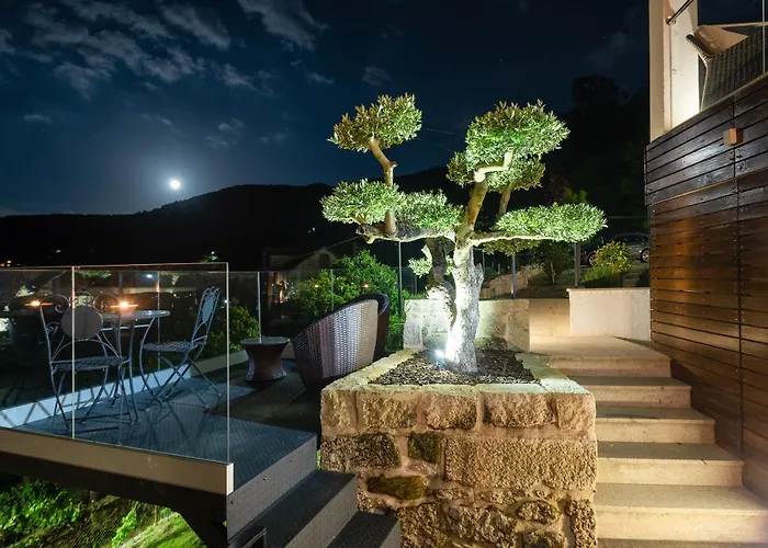 Quinta Pedras Novas 아파트 *