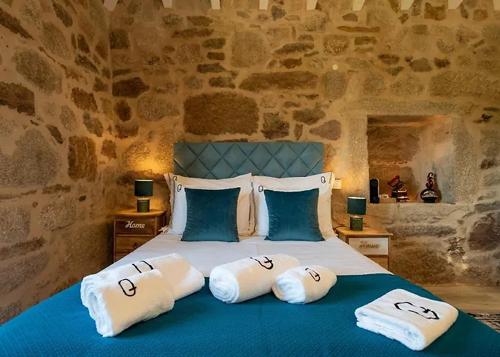 Quinta Pedras Novas 아파트 *